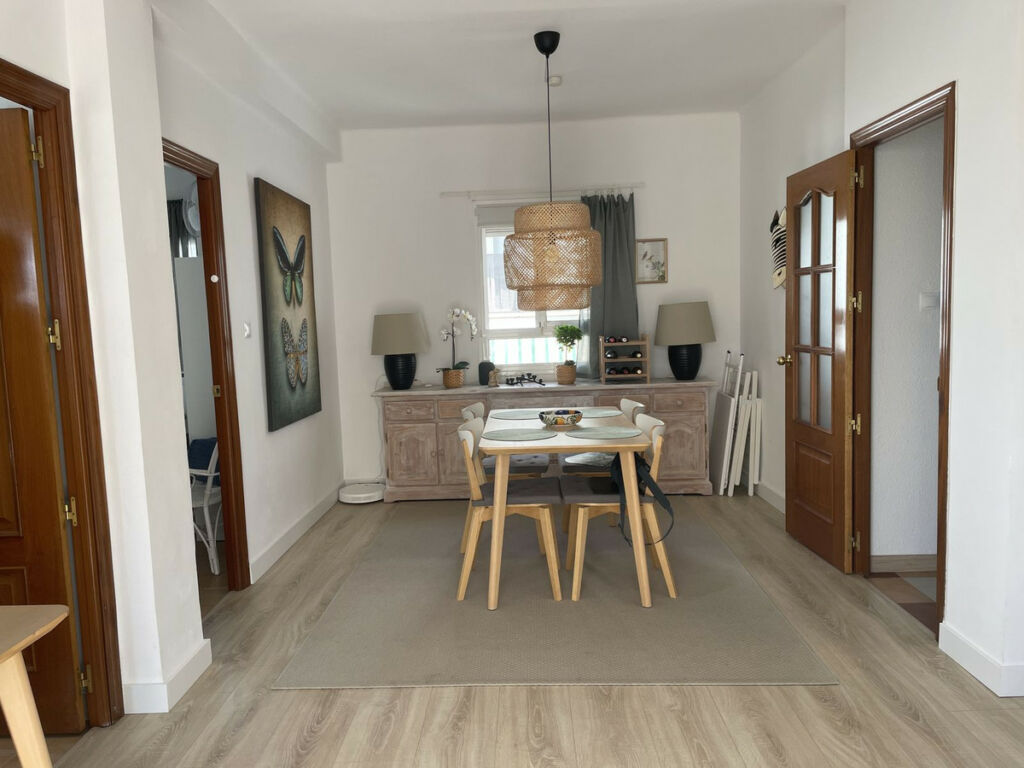Middle Floor Apartment Estepona Málaga - image 12
