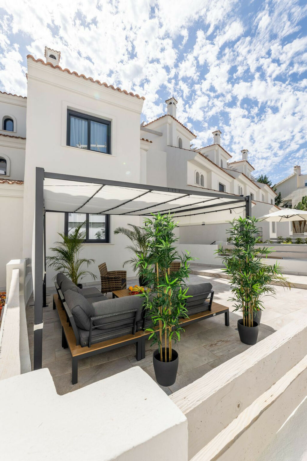 Townhouse New Golden Mile Málaga - image 12