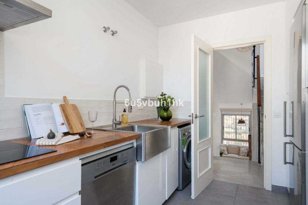 Townhouse Fuengirola Málaga - image 12