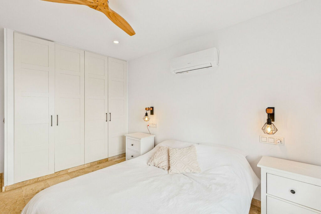 Townhouse Manilva Málaga - image 12