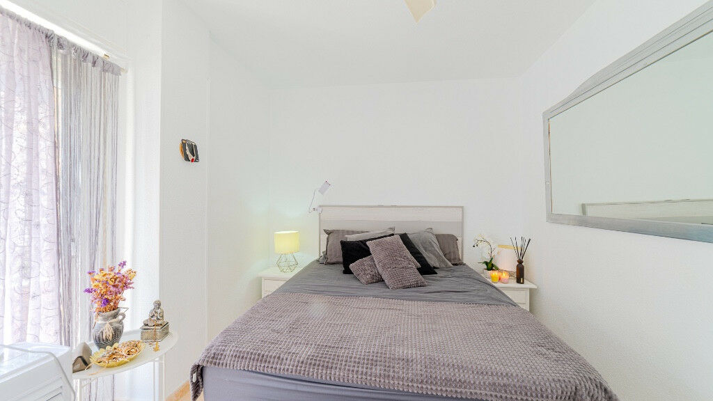 Middle Floor Apartment Punta Prima Alicante - image 13