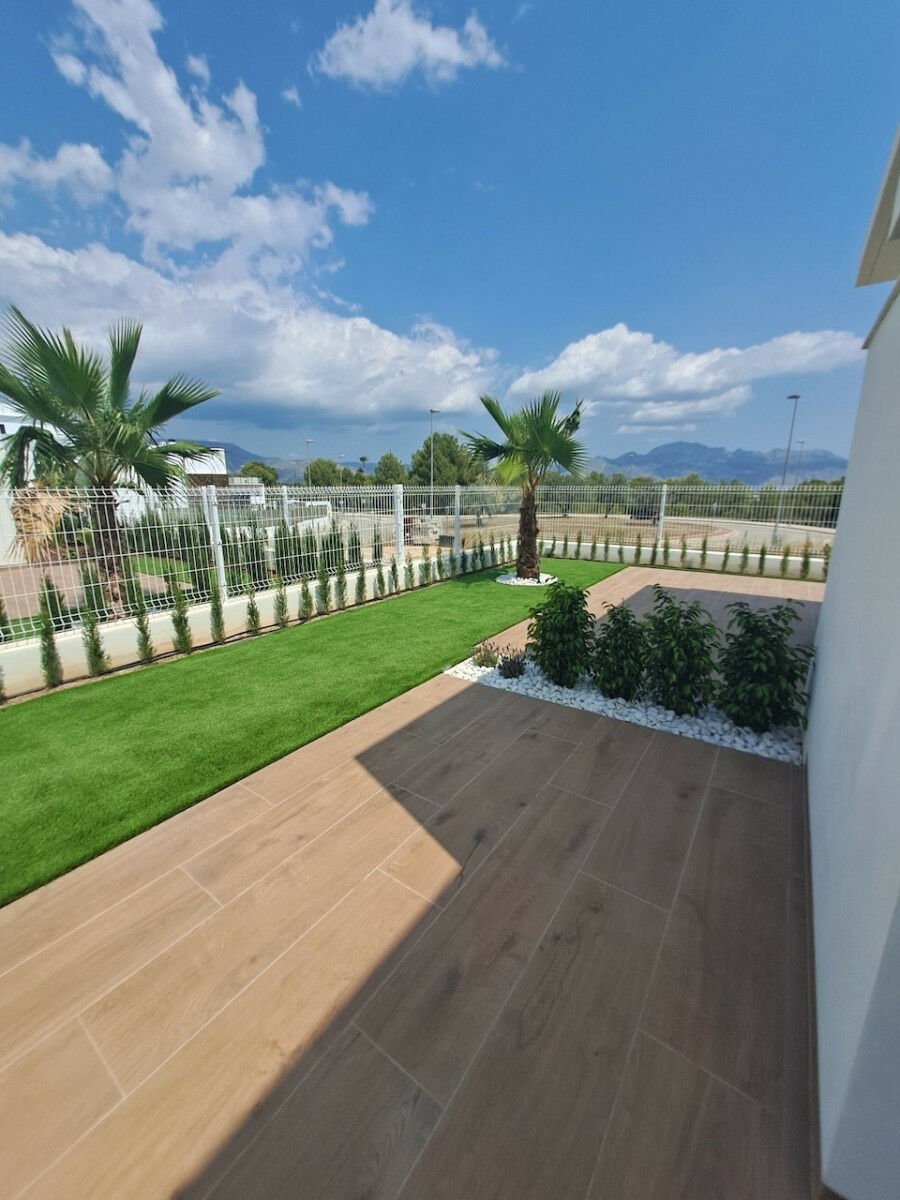 Detached Villa Polop Alicante - image 13