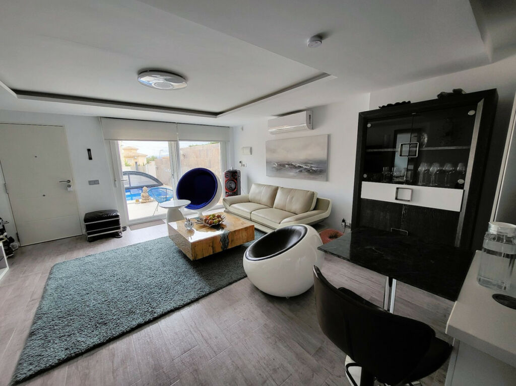 Townhouse Los Balcones Alicante - image 13