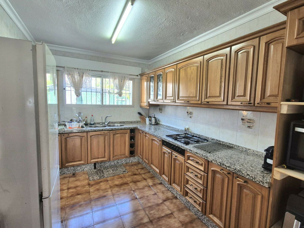 Detached Villa Alhaurín de la Torre Málaga - image 13