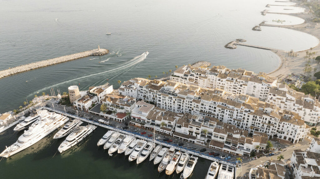 Duplex Puerto Banús Málaga - image 13