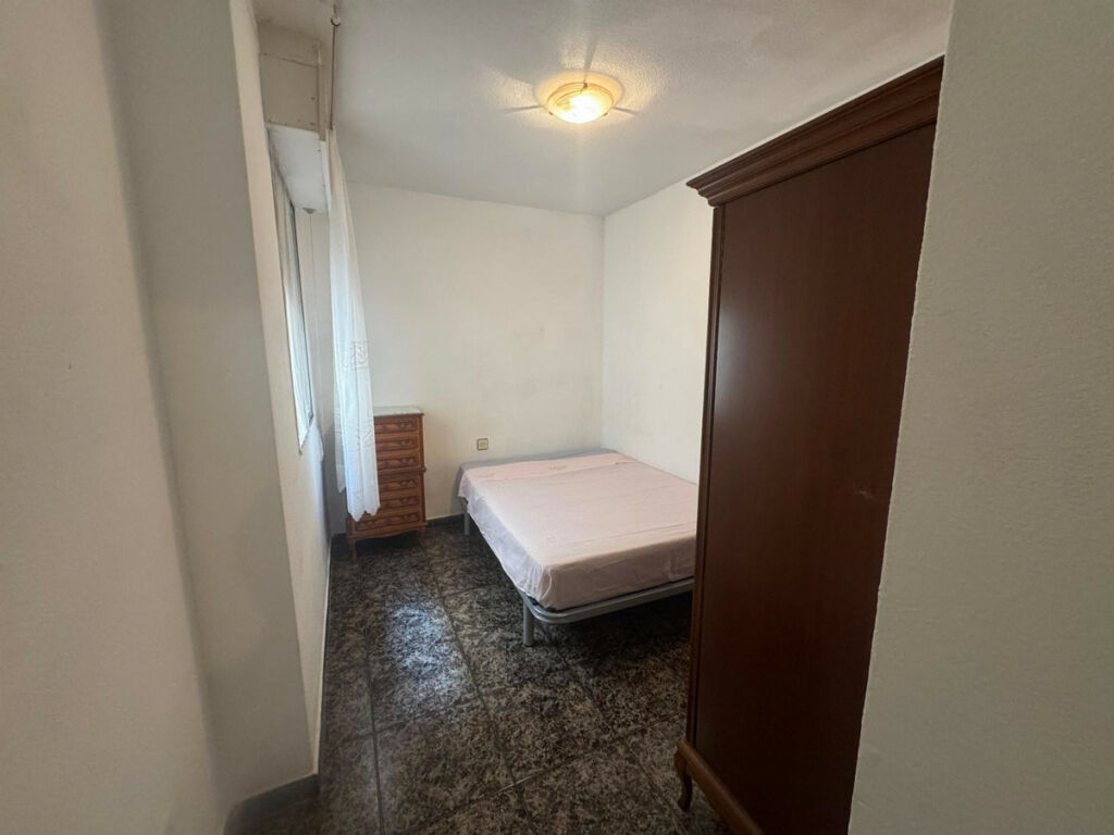 Middle Floor Apartment Torrevieja Alicante - image 13