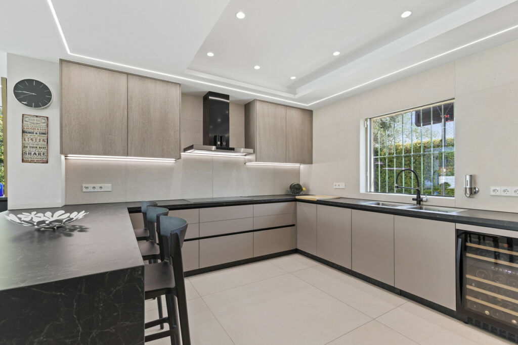 Detached Villa Guadalmina Alta Málaga - image 13