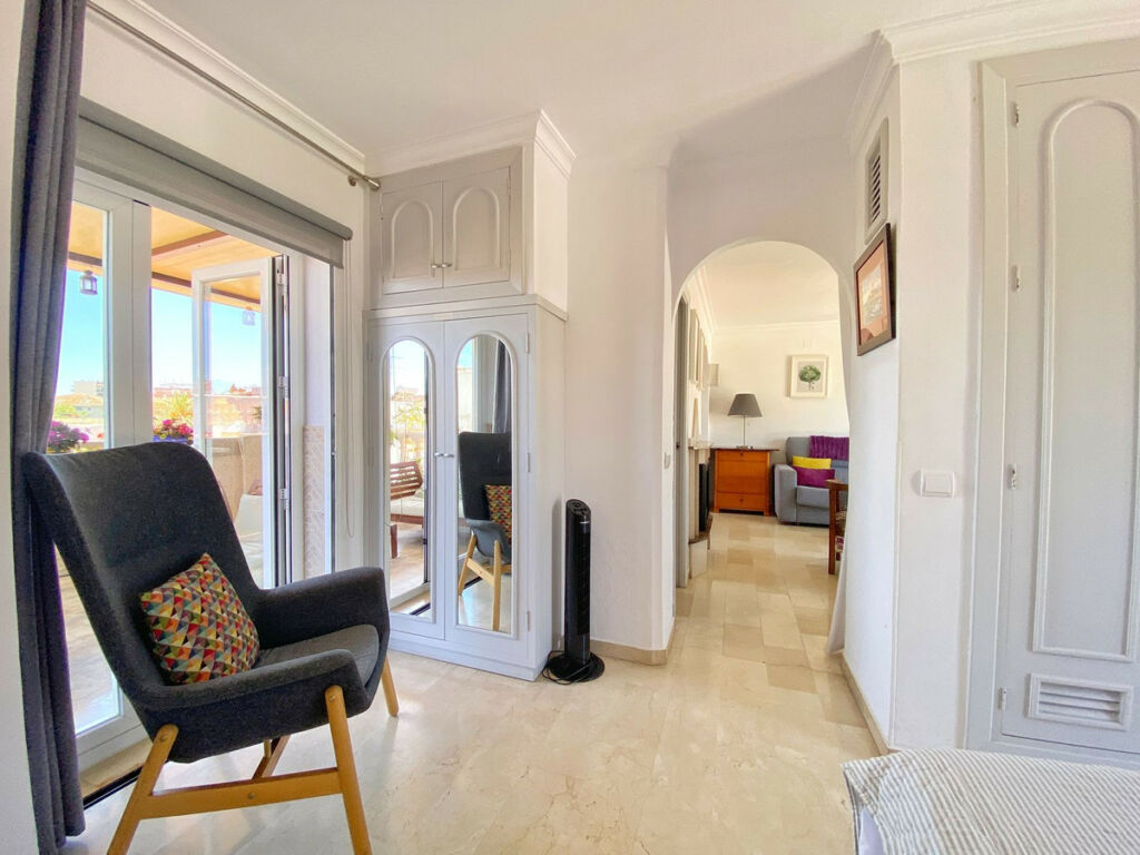 Top Floor Apartment Marbella Málaga - image 13