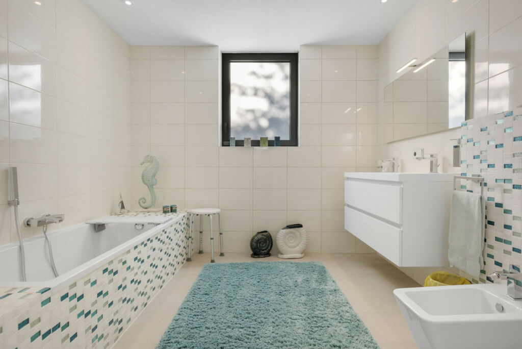 Detached Villa Benahavís Málaga - image 13