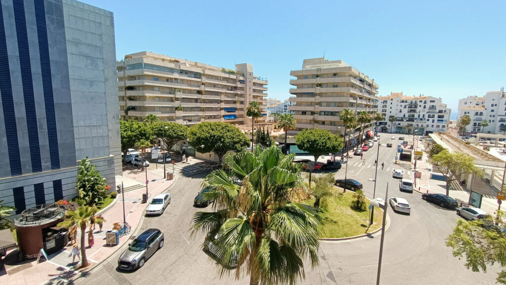 Office Puerto Banús Málaga - image 13