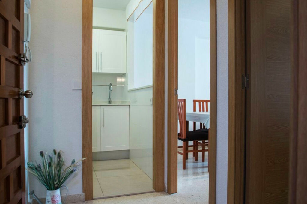 Middle Floor Apartment Benidorm Alicante - image 13