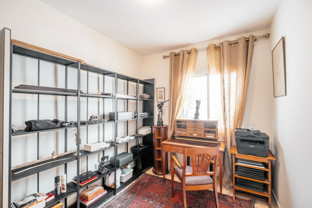 Middle Floor Apartment The Golden Mile Málaga - image 13