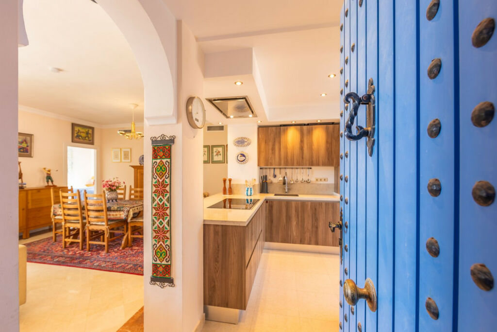 Middle Floor Apartment Casares Playa Málaga - image 13