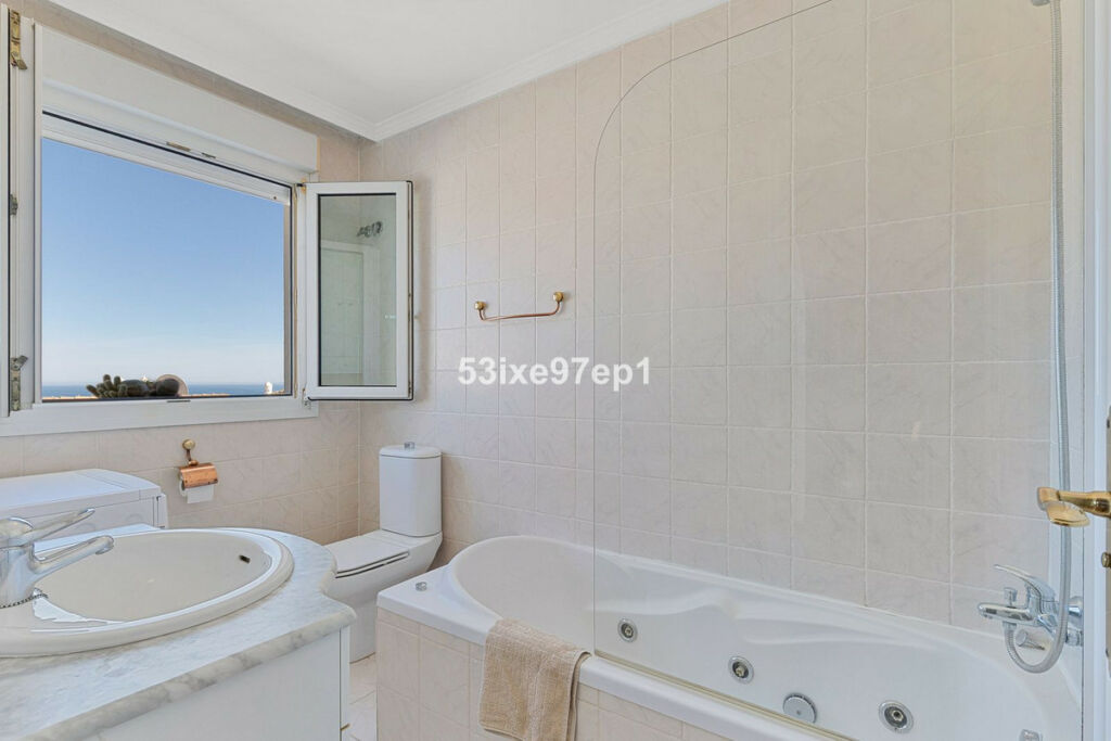 Townhouse Benalmadena Costa Málaga - image 13