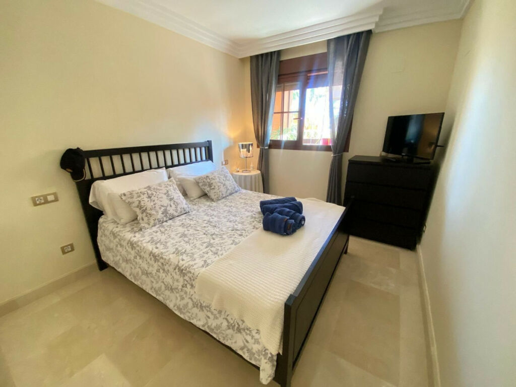 Middle Floor Apartment Benahavís Málaga - image 13