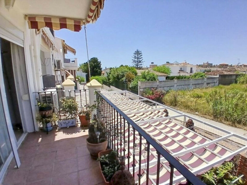 Duplex Estepona Málaga - image 13