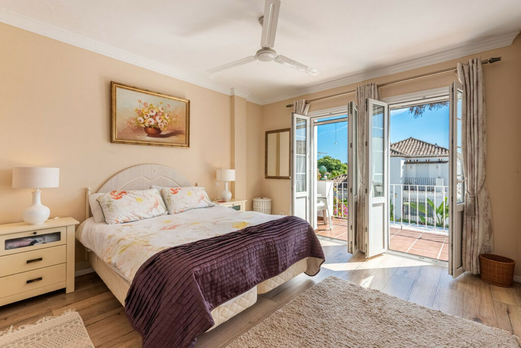 Semi-Detached House Benamara Málaga - image 13