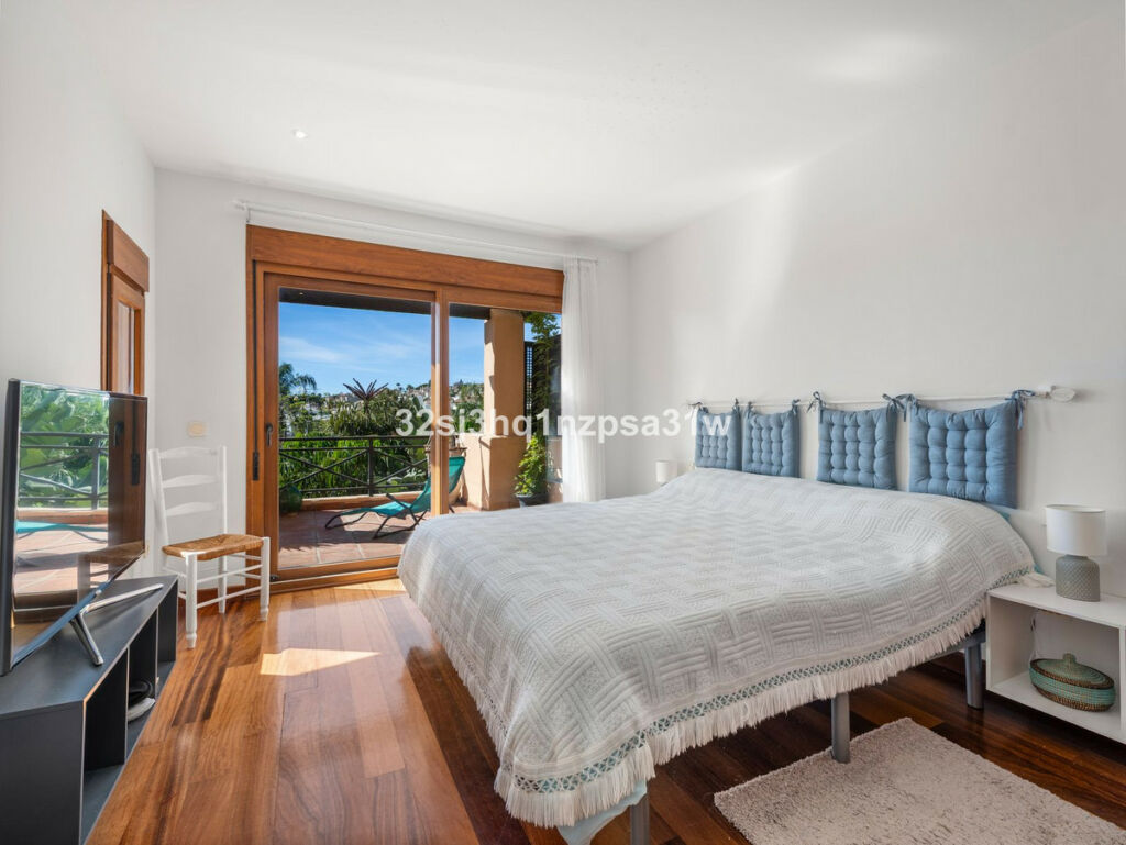 Penthouse Duplex New Golden Mile Málaga - image 13