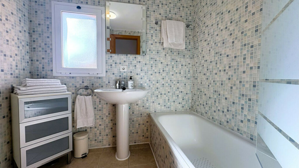 Ground Floor Apartment Casares Playa Málaga - image 13