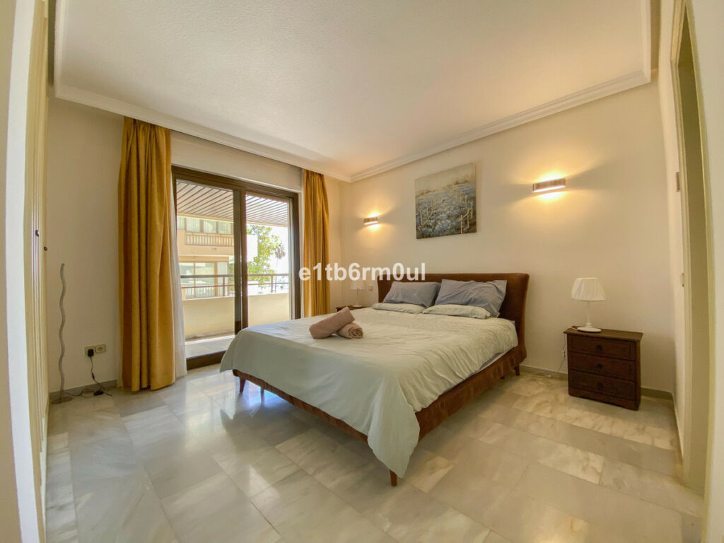 Middle Floor Apartment Marbella Málaga - image 13