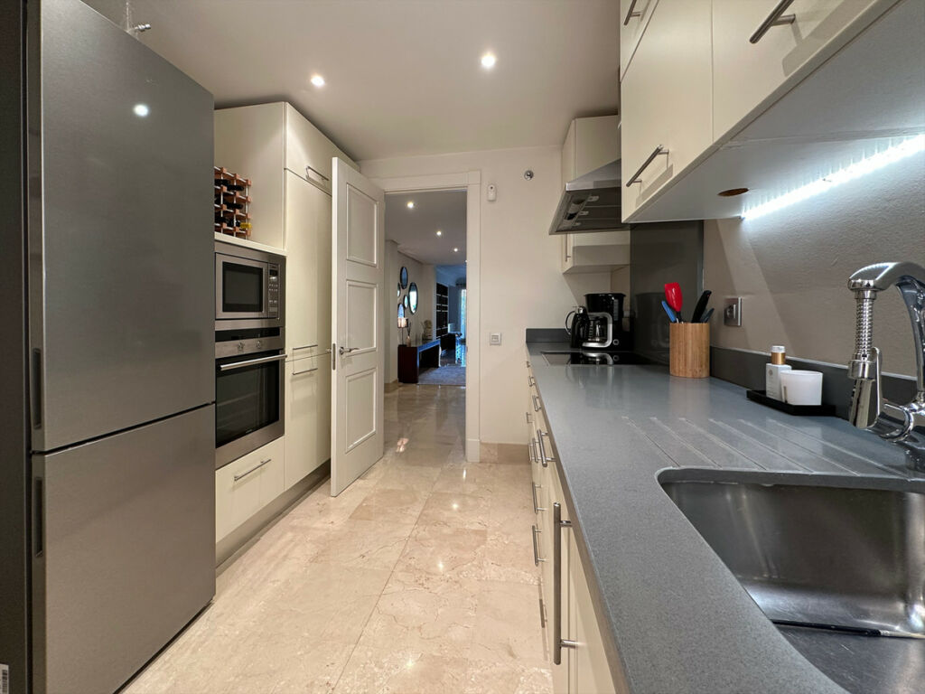 Ground Floor Apartment Marbella Málaga - image 13