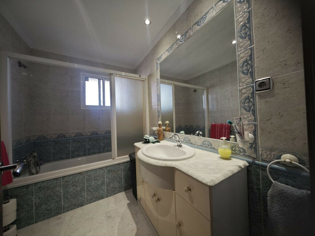 Townhouse Benalmadena Málaga - image 13