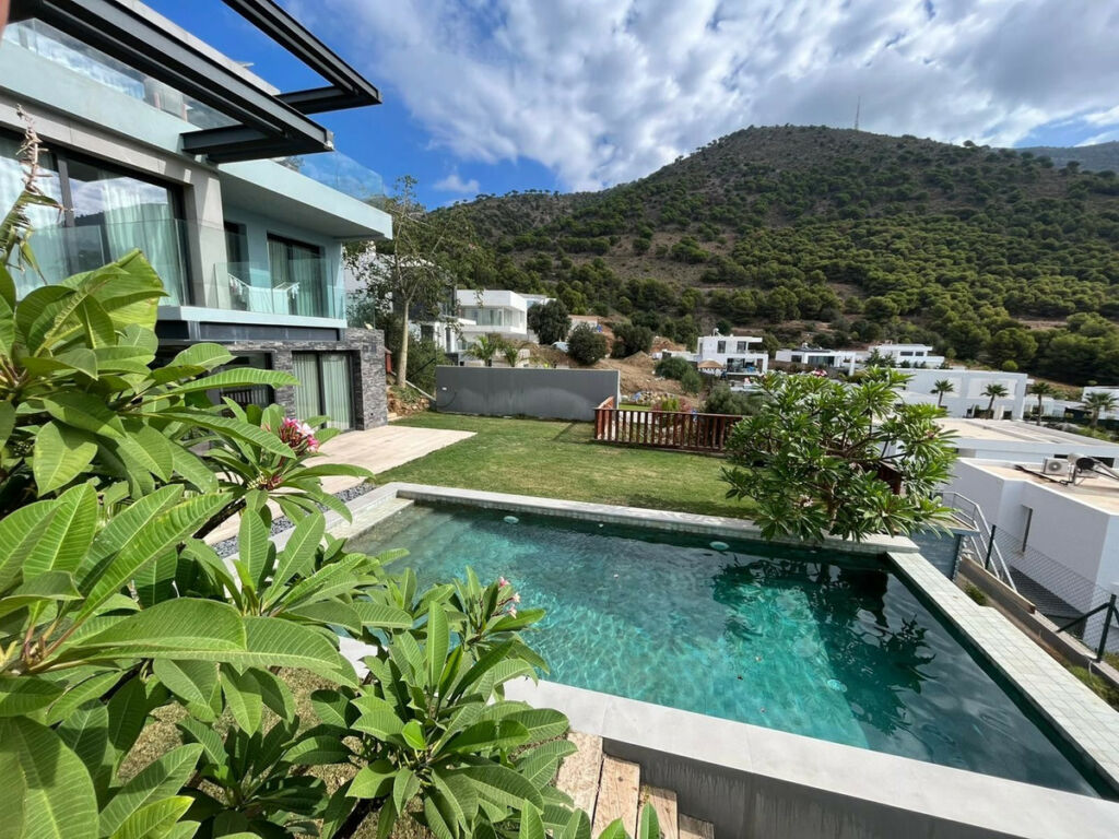 Detached Villa Mijas Málaga - image 12