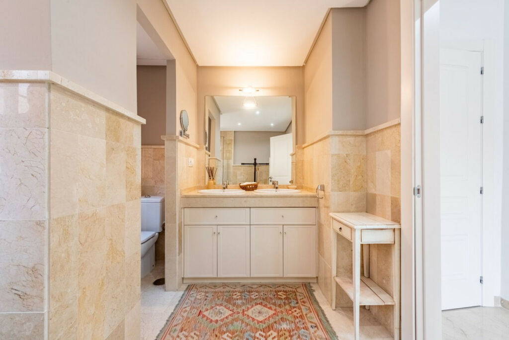 Semi-Detached House Nagüeles Málaga - image 13