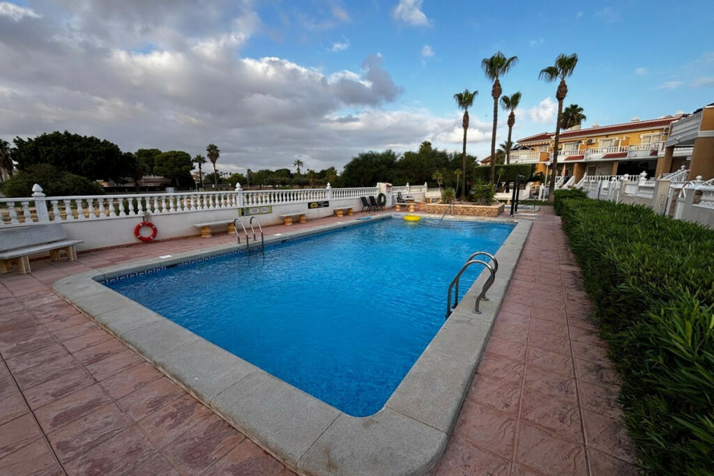 Semi-Detached House Dona Pepa Alicante - image 13