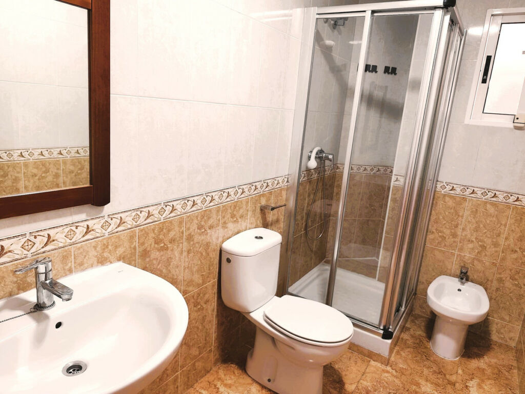 Middle Floor Apartment Torrevieja Alicante - image 13
