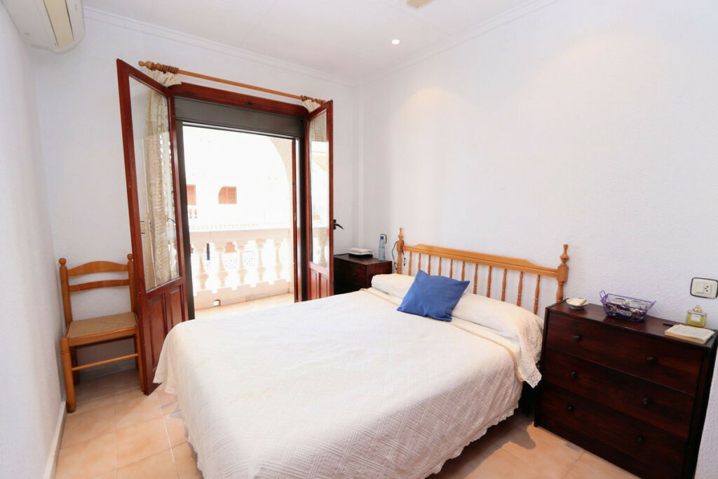 Townhouse Mil Palmeras Alicante - image 13
