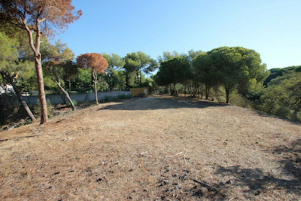 Residential Plot Hacienda Las Chapas Málaga - image 13