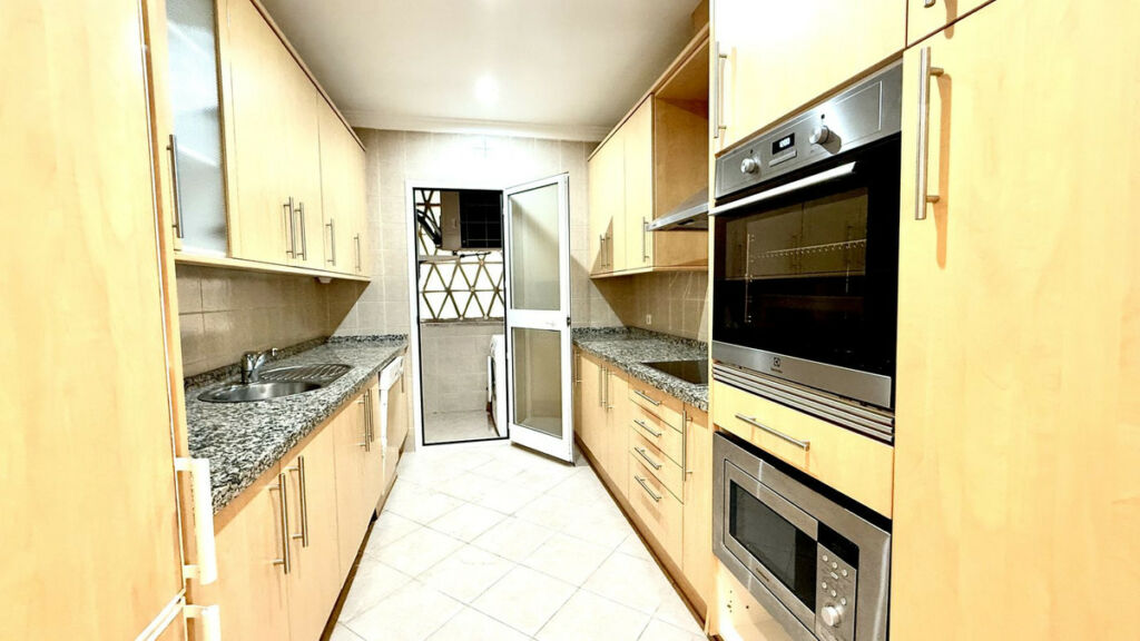 Ground Floor Apartment Elviria Málaga - image 13