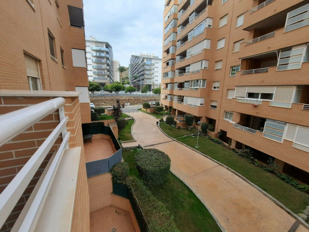 Middle Floor Apartment Villajoyosa Alicante - image 13