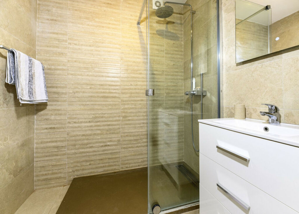 Townhouse Atalaya Málaga - image 13