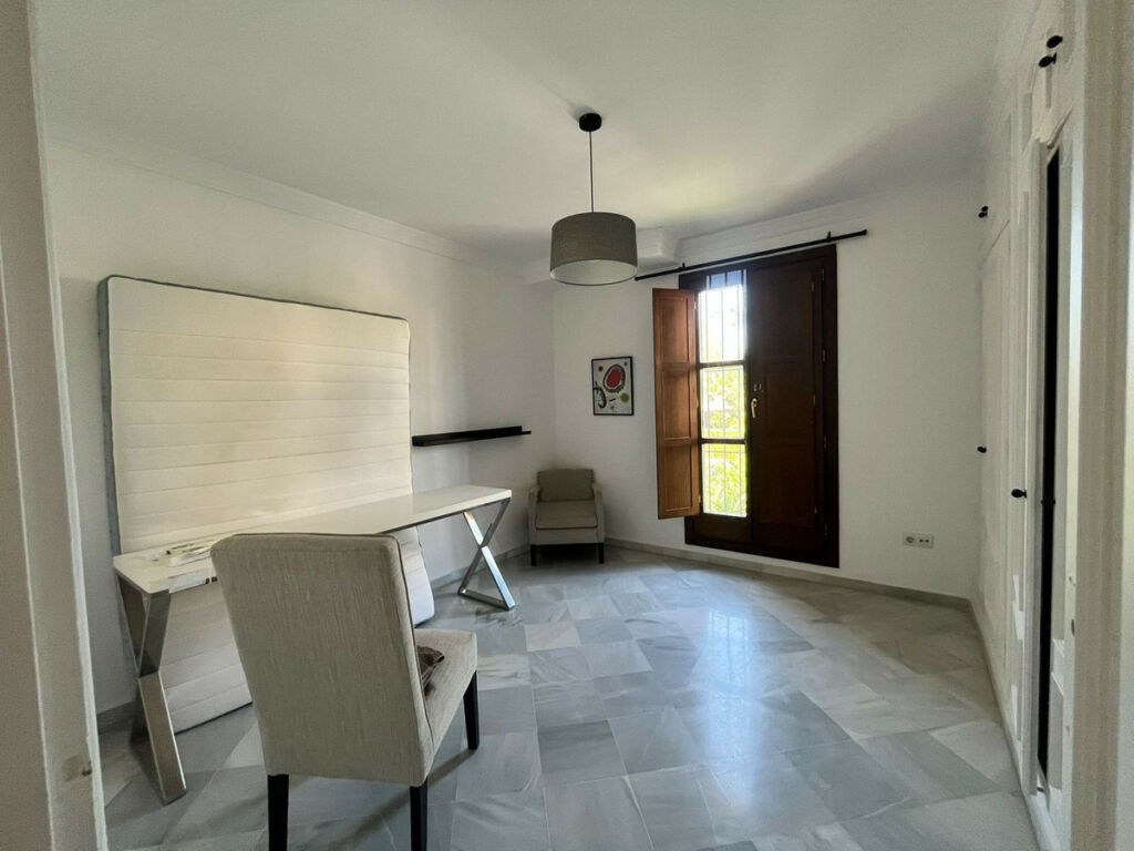Detached Villa Guadalmina Alta Málaga - image 13
