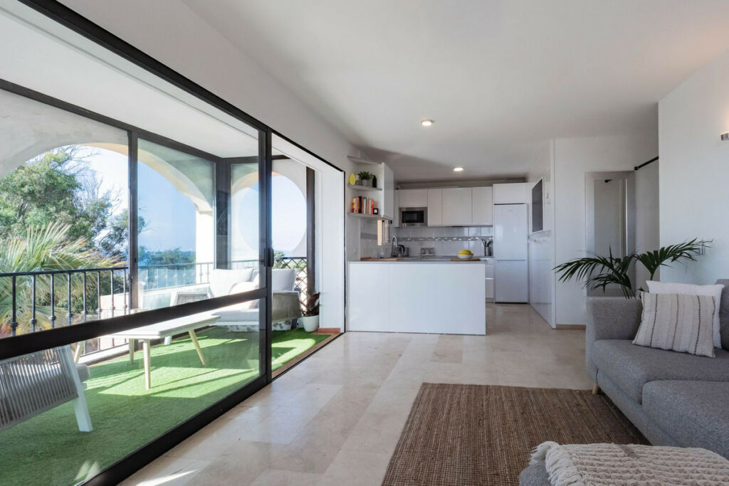 Middle Floor Apartment Torrenueva Málaga - image 13