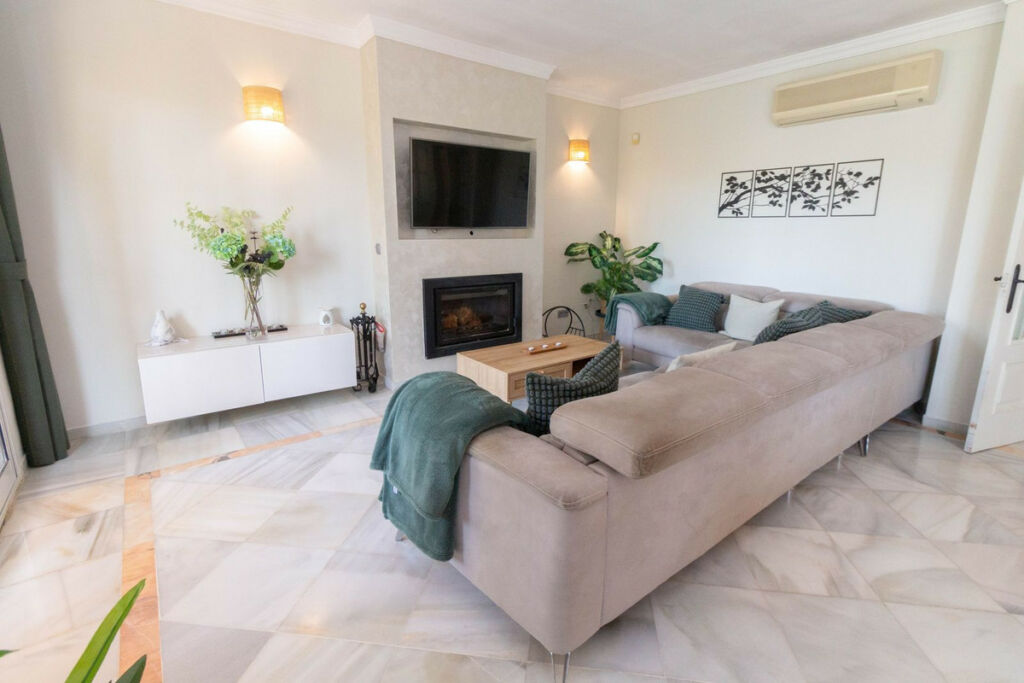 Semi-Detached House Riviera del Sol Málaga - Bild 13