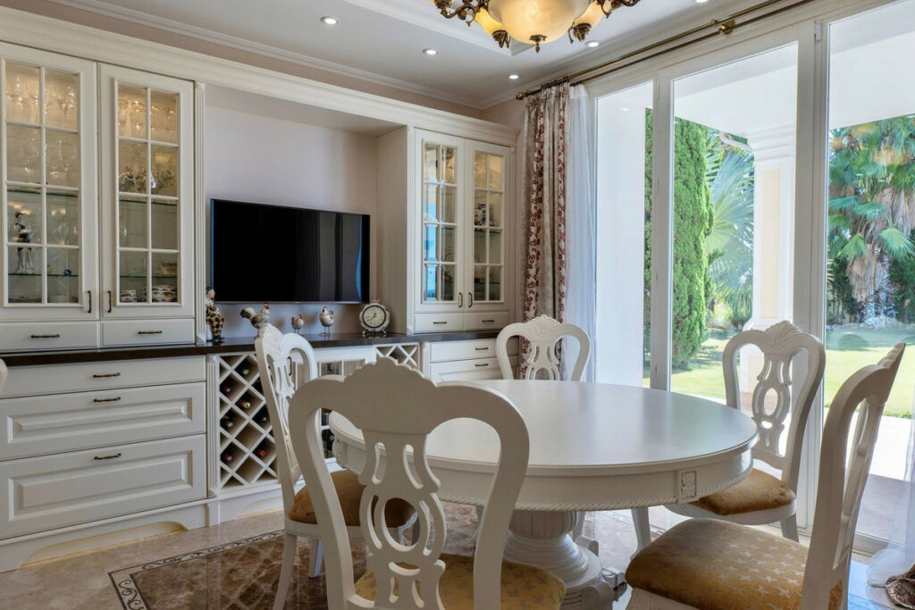 Detached Villa El Rosario Málaga - image 13