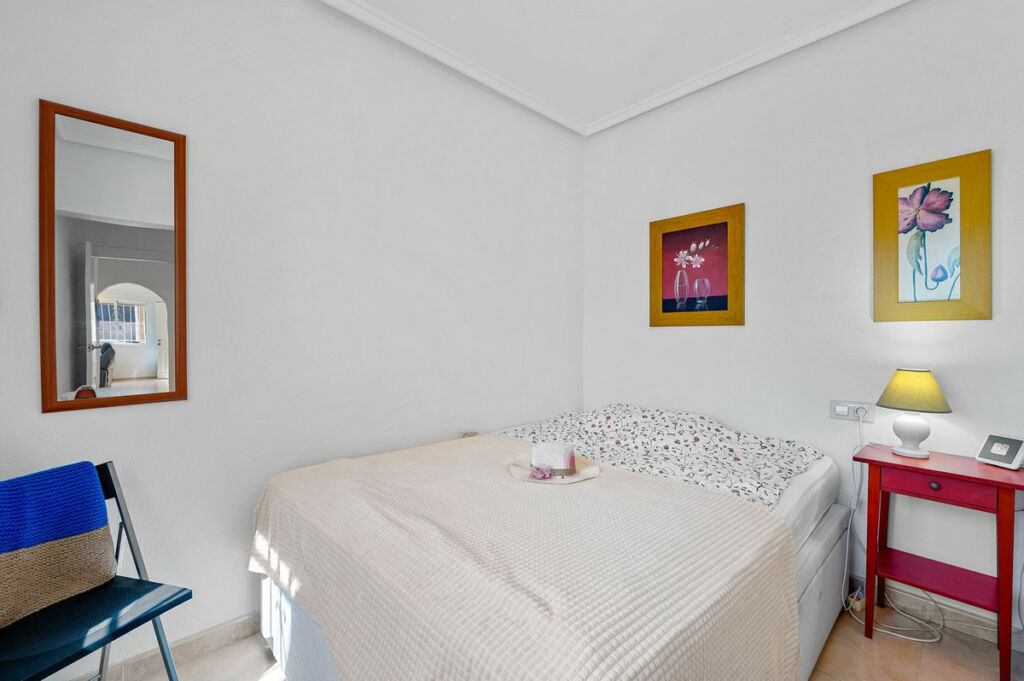 Detached Villa Rojales Alicante - image 13