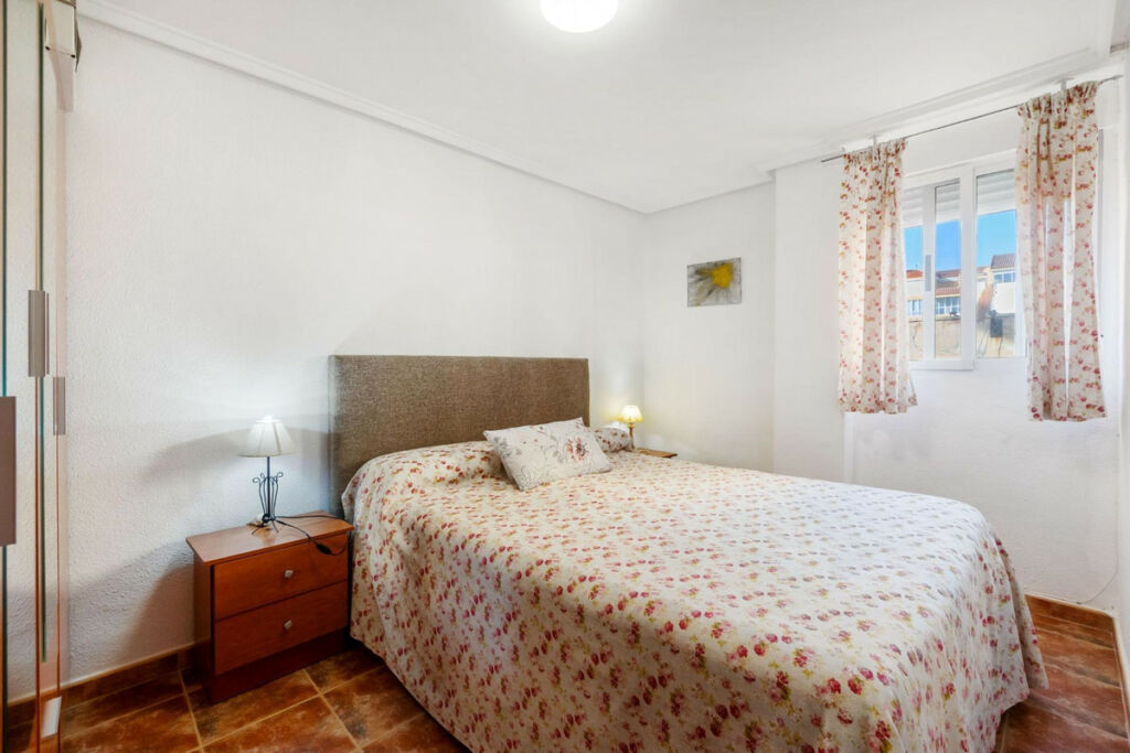 Middle Floor Apartment La Mata Alicante - image 13