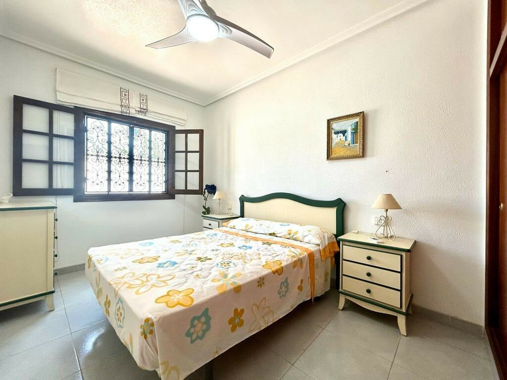Detached Villa La Zenia Alicante - image 13