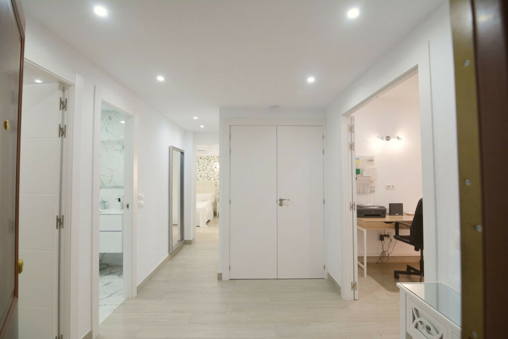Penthouse Fuengirola Málaga - image 13