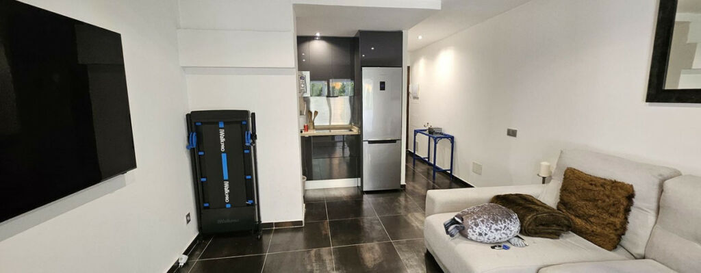 Middle Floor Apartment Estepona Málaga - image 13