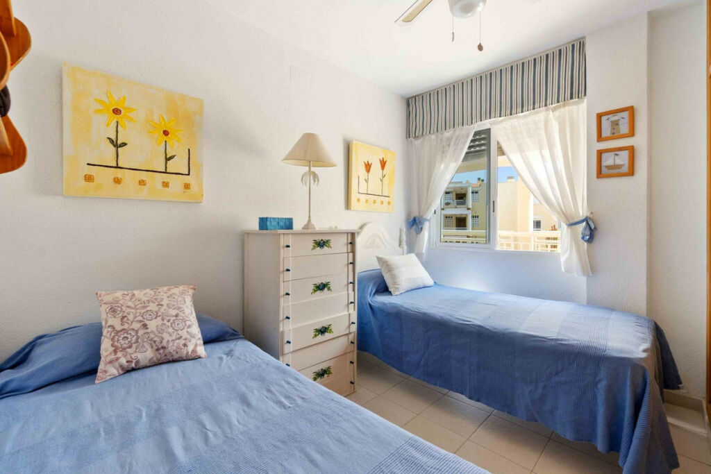 Middle Floor Apartment Campoamor Alicante - image 13