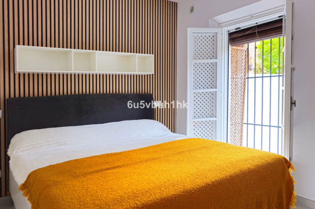 Townhouse The Golden Mile Málaga - image 13