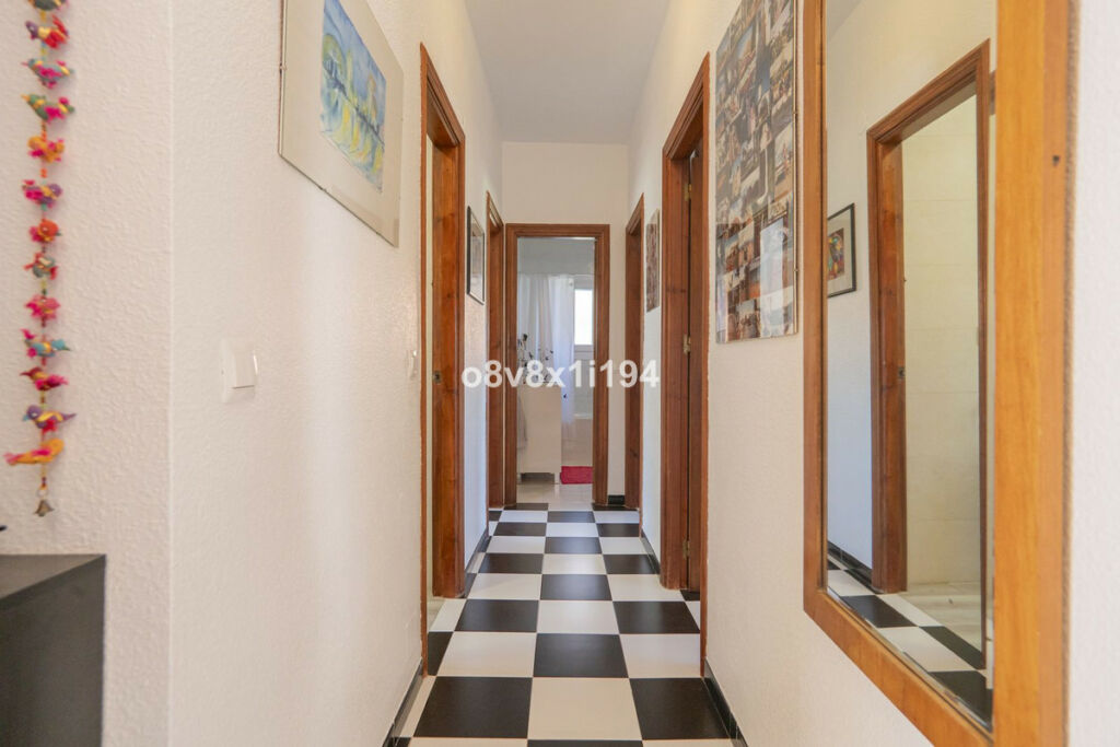 Detached Villa Alhaurín de la Torre Málaga - image 13