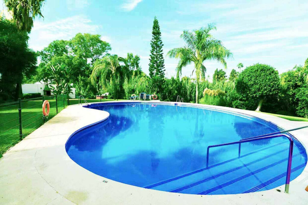 Townhouse Estepona Málaga - image 13