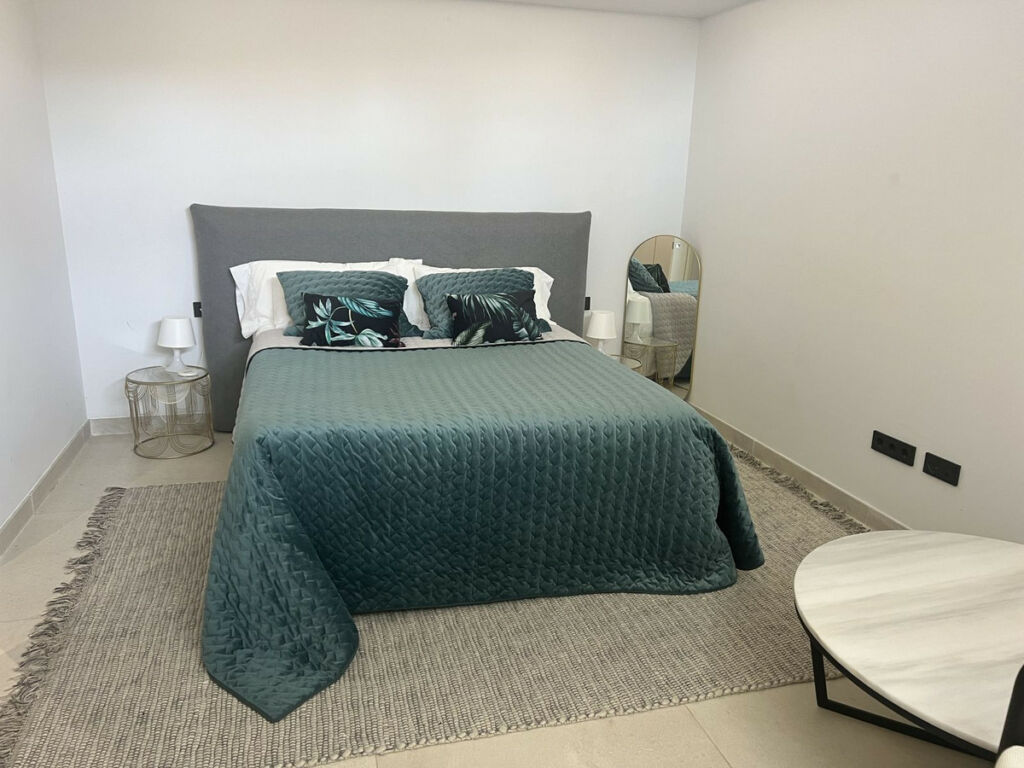 Townhouse Estepona Málaga - image 13