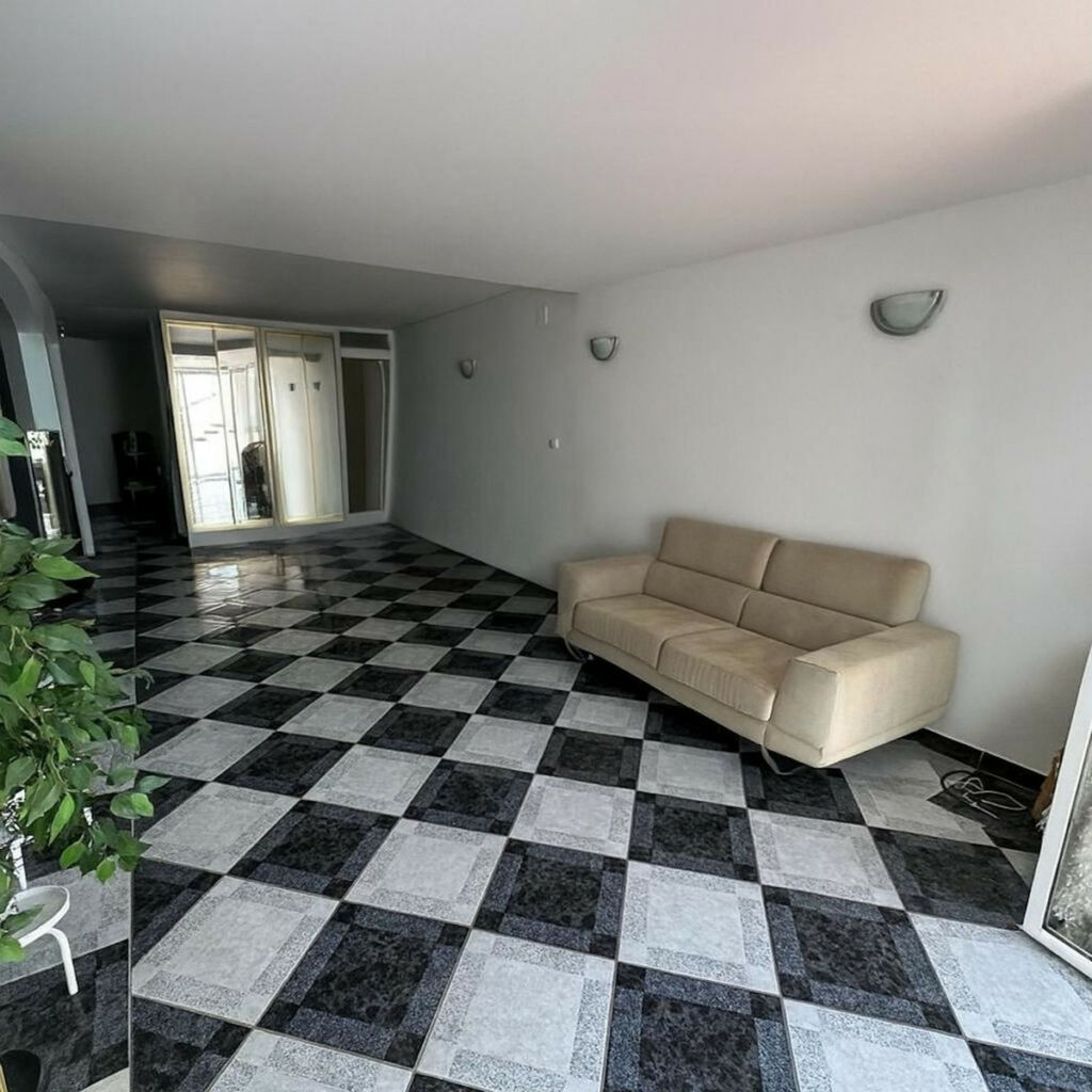 Ground Floor Apartment Calahonda Málaga - image 13